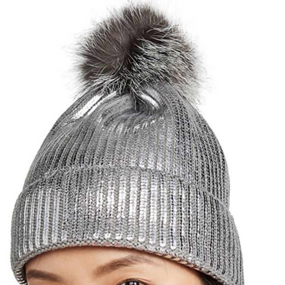 Nwot Adrienne Landau Metallic Fox Pom 